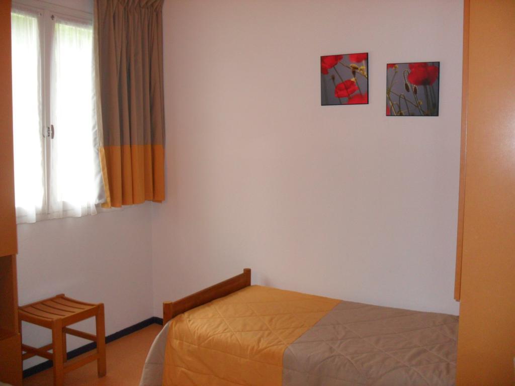 Vvf Residence Pays Basque Saint-Jean-Pied-De-Port Zimmer foto